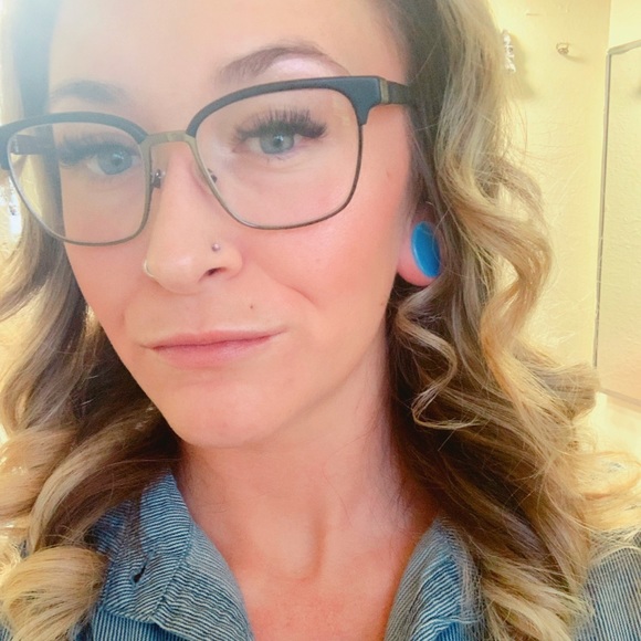 Meet your Posher, Kaisha - Picture 1 of 1